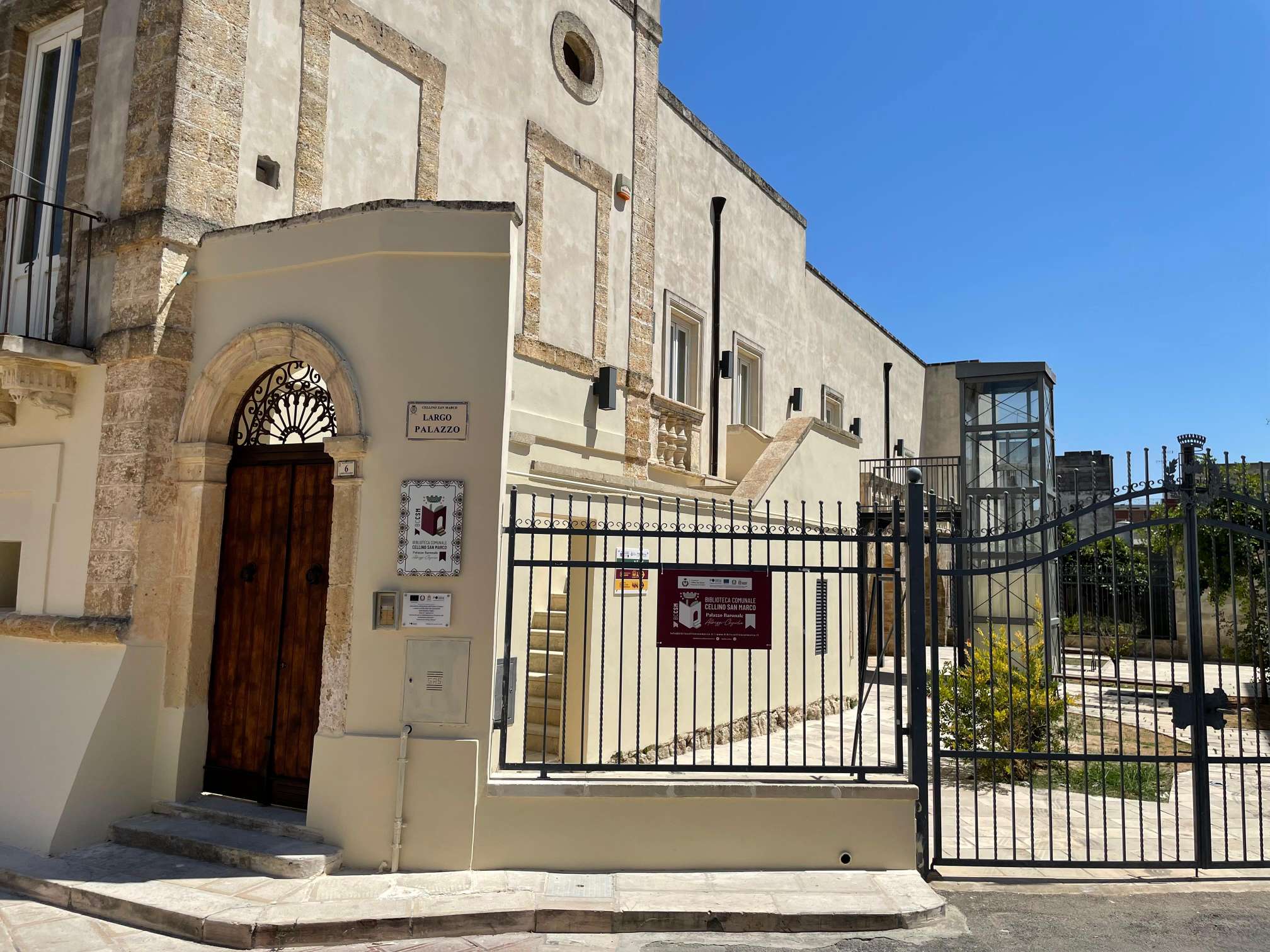 Foto BIBLIOTECA COMUNALE DI CELLINO SAN MARCO