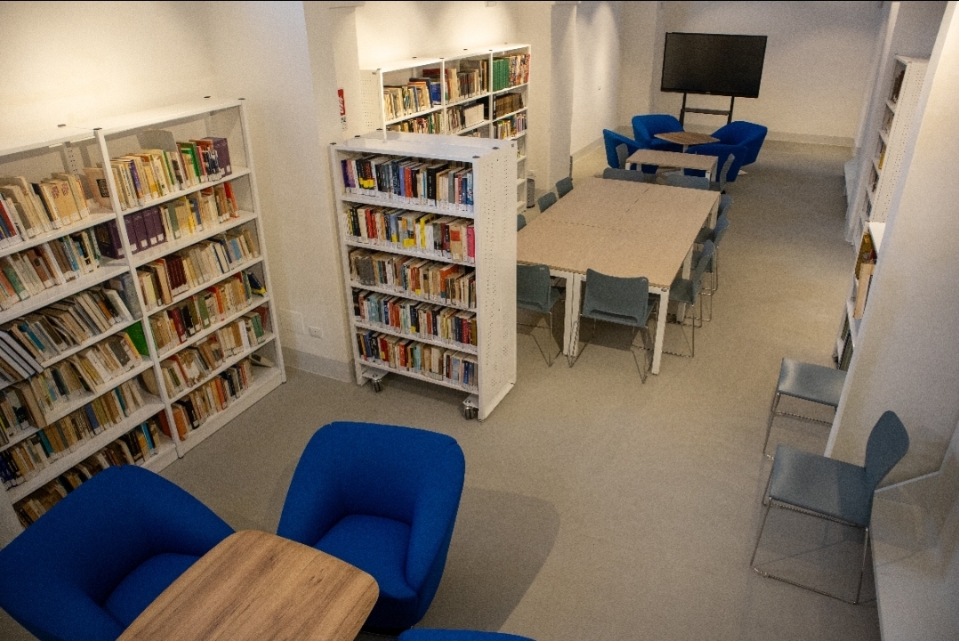 Calimera, Comunale 'Giannino Aprile' - Community Library 